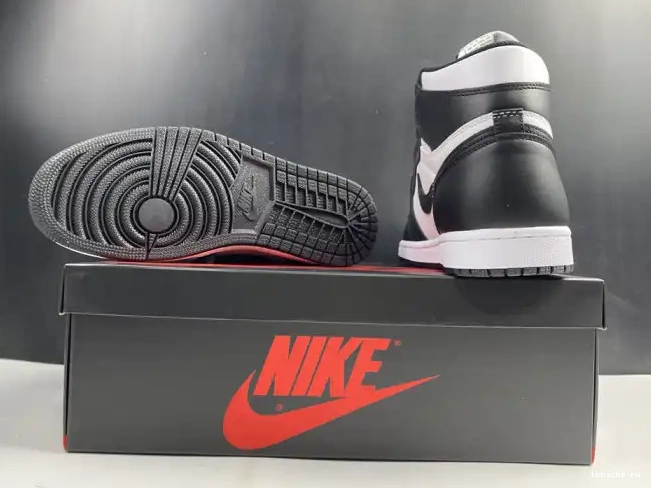 Cheap TB 555088-010 White (2014) 1 Black Jordan Retro Air 0615